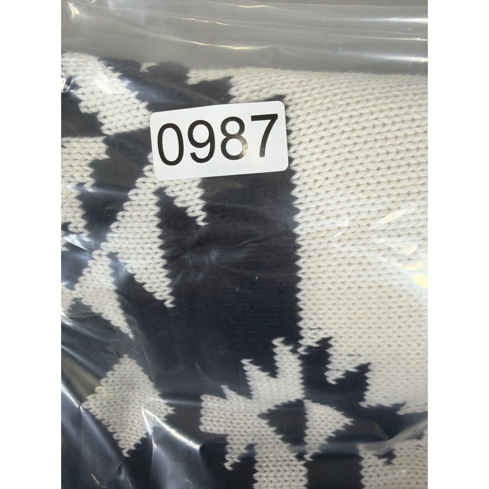 Forever 21‎ Womens Small White Black Geometric Southwestern Knit Cotton Sweater - Picture 7 of 8